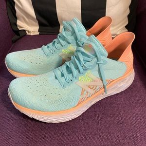 New Balance 1080 v10 Fresh Foam womens runners, US size 10